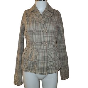 striped jacket woman